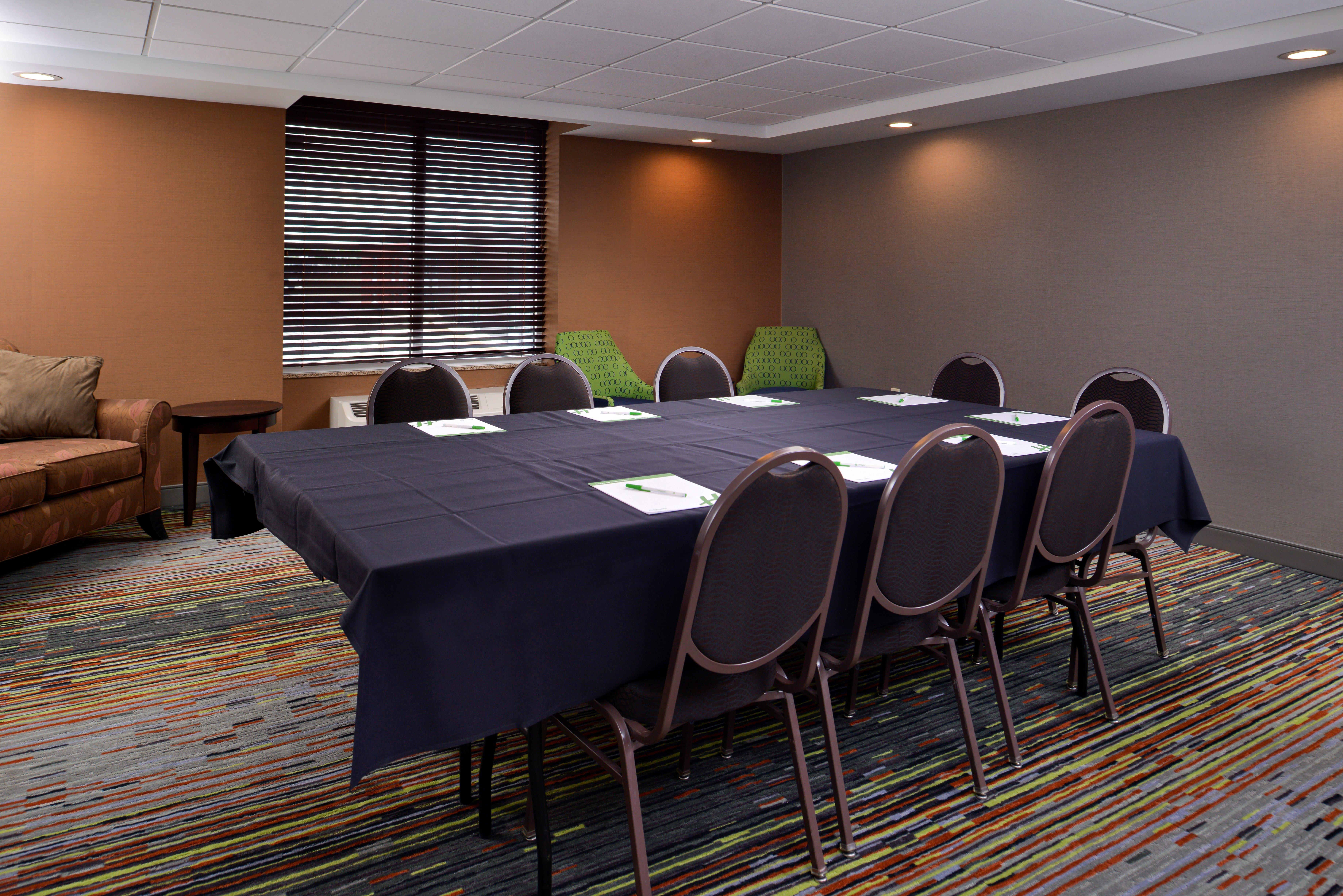 Holiday Inn Hotel & Suites Rochester - Marketplace By Ihg Exterior photo